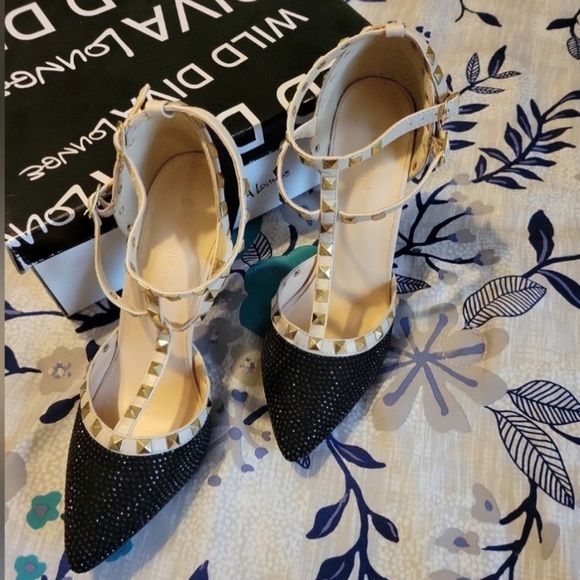 Glam Heels 👠 😍 - Picture 2 of 4